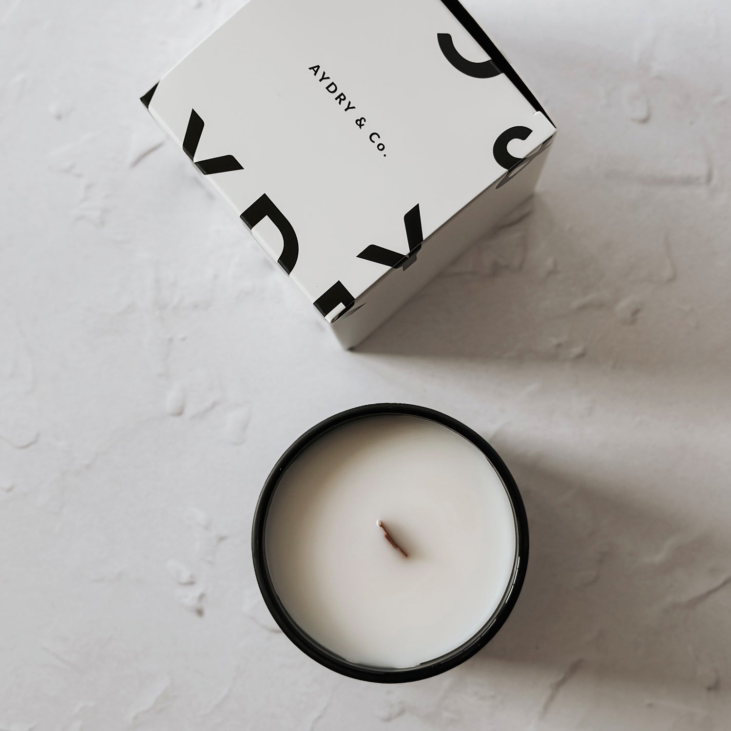 WHITE TEA CANDLE